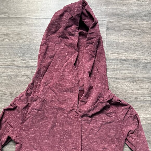 Lululemon Women's Find Your Centre Wrap - Red - Picture 4 of 8